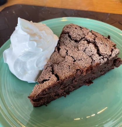 Flourless chocolate cake