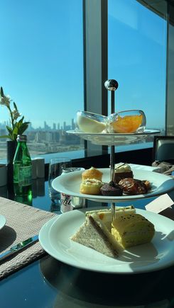 Afternoon tea at club lounge 