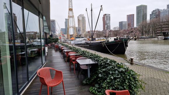 In summer you could have breakfast outside here.