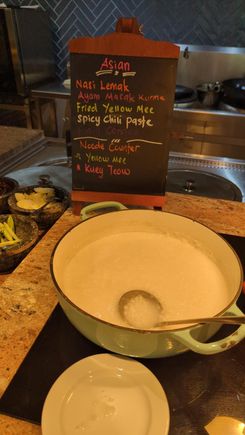 Breakfast at Kuang's Café - Asian