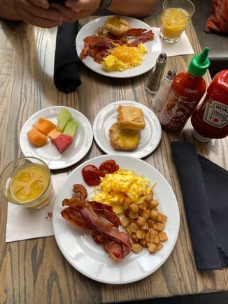 Marriott Denver Tech M Lounge breakfast buffet