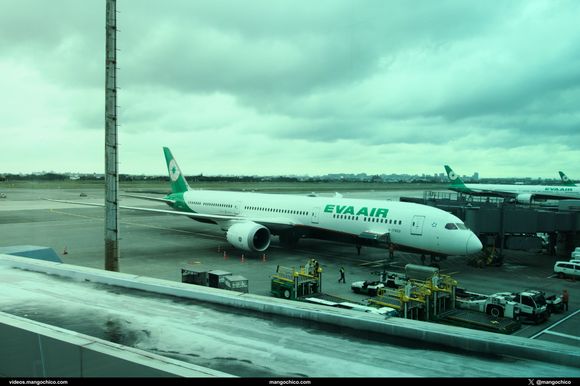 EVA Air Boeing 787-10