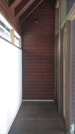 Walkway, now fully enclosed. Not that hot if both A/Cs are running. Partly because there's usually strong winds at this part of the resort.