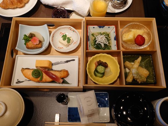 Japanese breakfast 