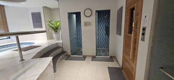 Spa wet area