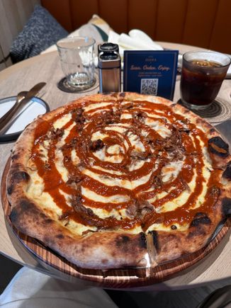 I tried their brisket pizza. It was okay, but I’d recommend a more conventional topping.