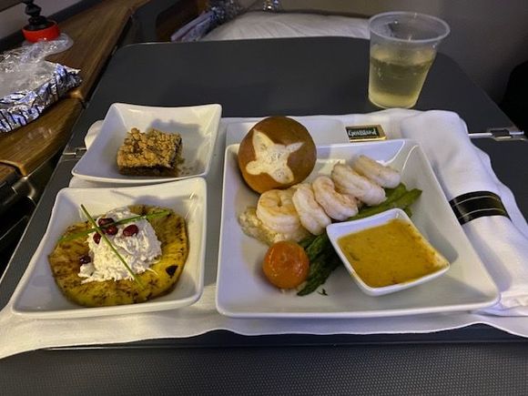 Shrimp & Grits. The crab dip started was too mayo heavy for me, the main was ok, the pretzel roll was hard and cold, tried to warm it up on the hot place but no help. 
