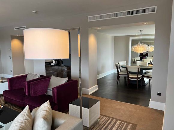 living room / dining room