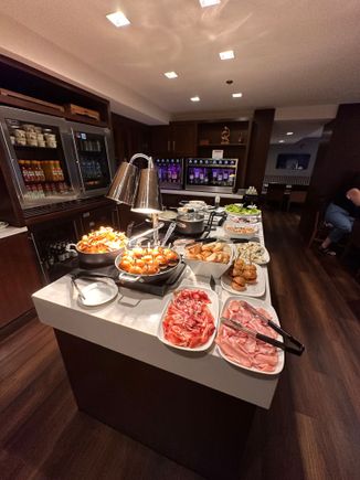 Grand Hyatt DC Club Lounge