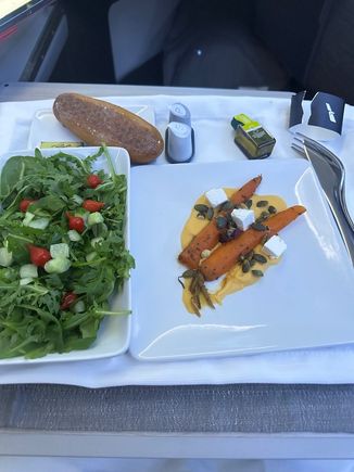 Carrot stater. It was fine, though preferred the salmon starter from last week’s NAP-ORD flight (likely has to do with the catering vendor). 