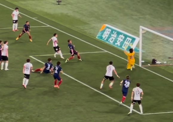 Damn ball hitting the crossbar deep into the additional time, otherwise the match would’ve been a draw.