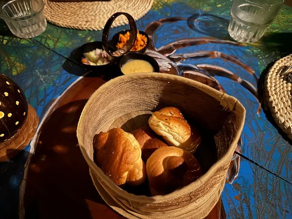 Bread basked