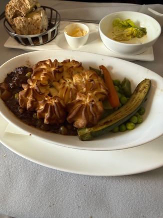 The ‘pie’ took me by surprise since it was cottage pie and not a pastry pie. And it was a bit dry. 