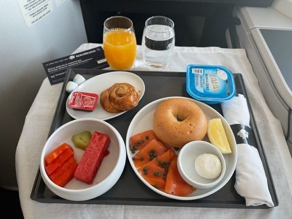 Breakfast - Salmon bagel.  Was also an omelette option.