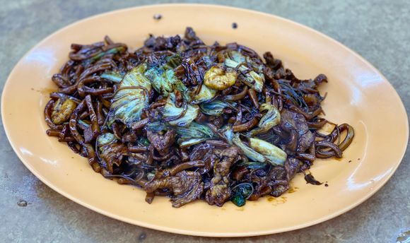 Fried Hokkien mee hoon mee 