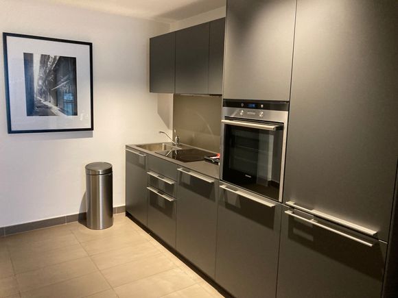 Nicolas his report shows all in depth as the French are Master Cuisiniers and know what a proper kitchen can create in miracles