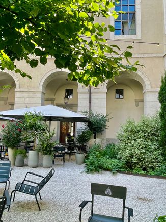 Inner courtyard 