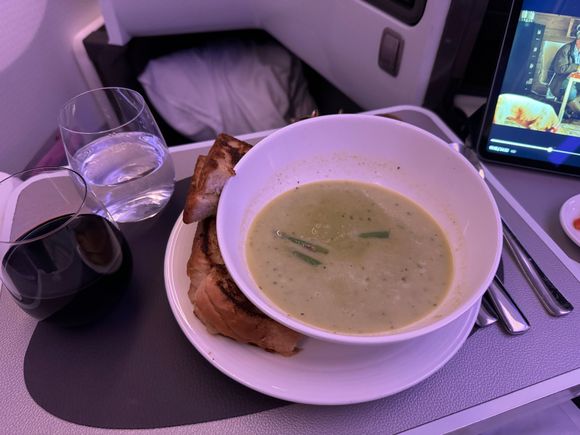 JFK-LHR soup with cheese toastie (express menu) 