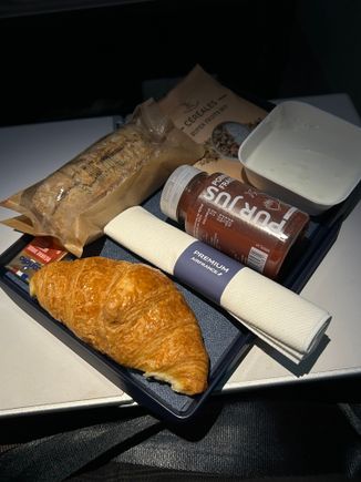 AF188 new Premium class breakfast service