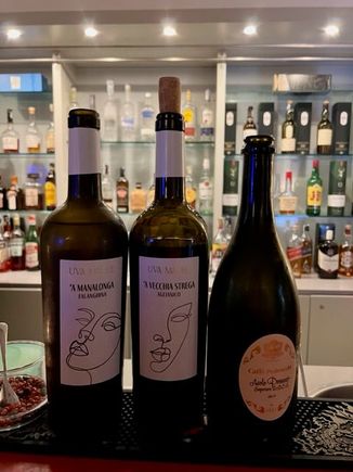 The wine selection for the welcome drink.