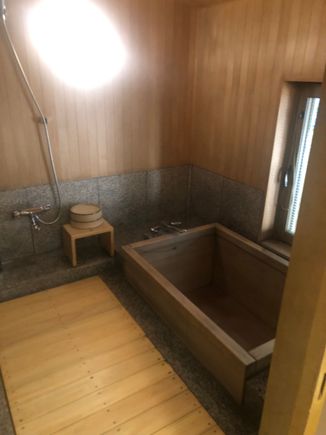 Hinoki bath