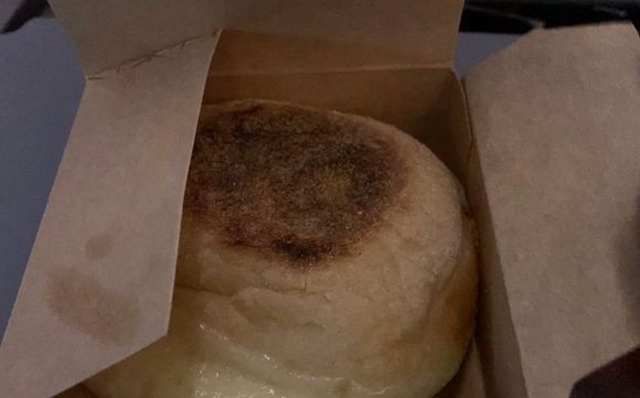Breakfast sandwich
