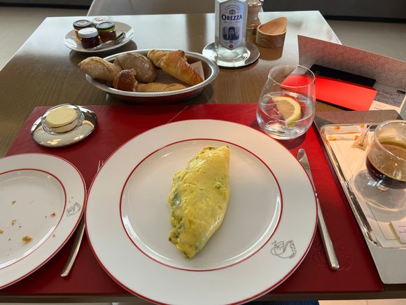 Omelette aux fines herbes and carb fest part deux - DELISH