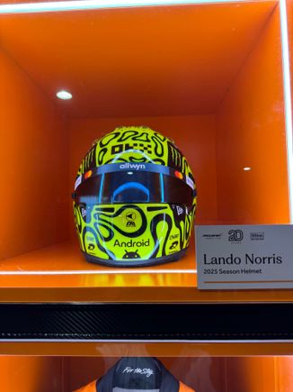 Lando Helmet