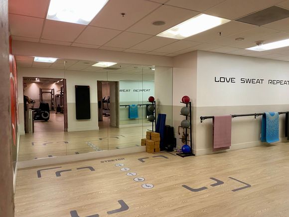 Stretching studio / classroom