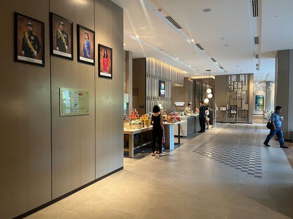 7th floor reception