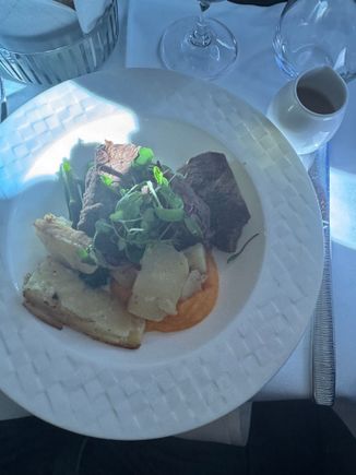 Really tasty sauce with the braised ribs