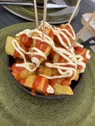 Our "bravas" potatoes
Nuestras patatas bravas €12