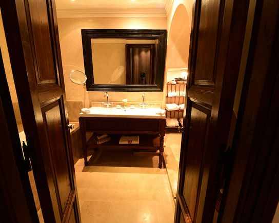 Les Villa Des Orangers Bathroom