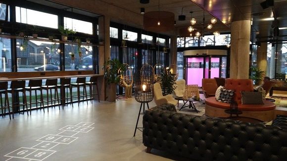 Lobby Moxy Düsseldorf South