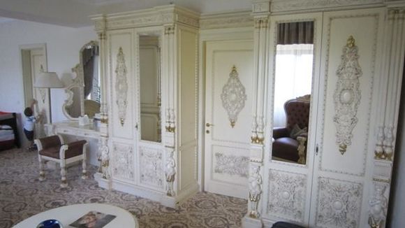 Presidential Suite - Bedroom details