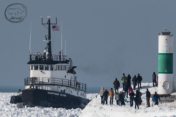 Stuck Tug in Holland, Michigan......