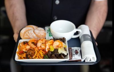 Spot the difference...I appreciate this is the second meal on a longer flight but still...