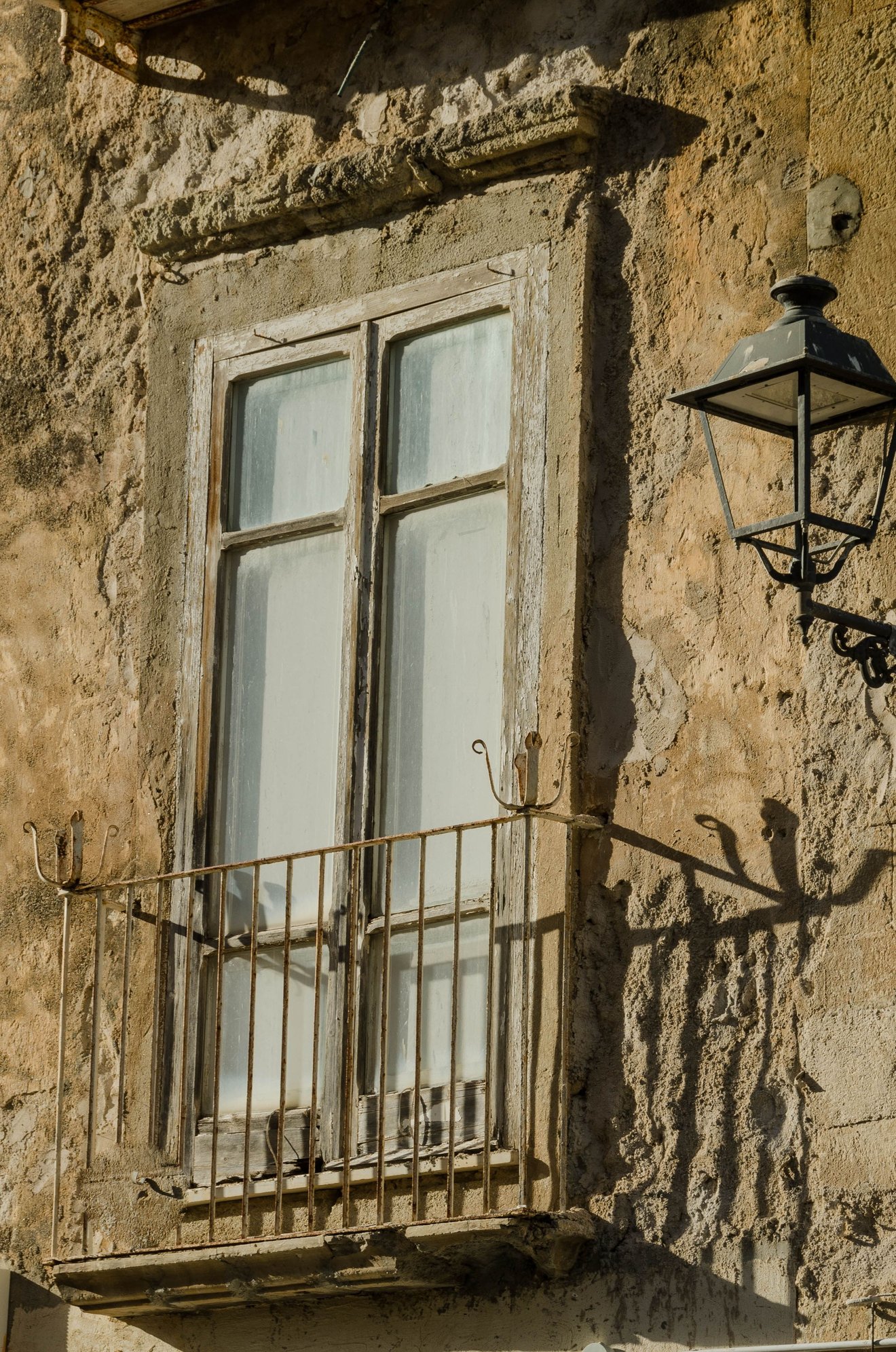 Persistent artists and shutterbugs will find interesting things around town.