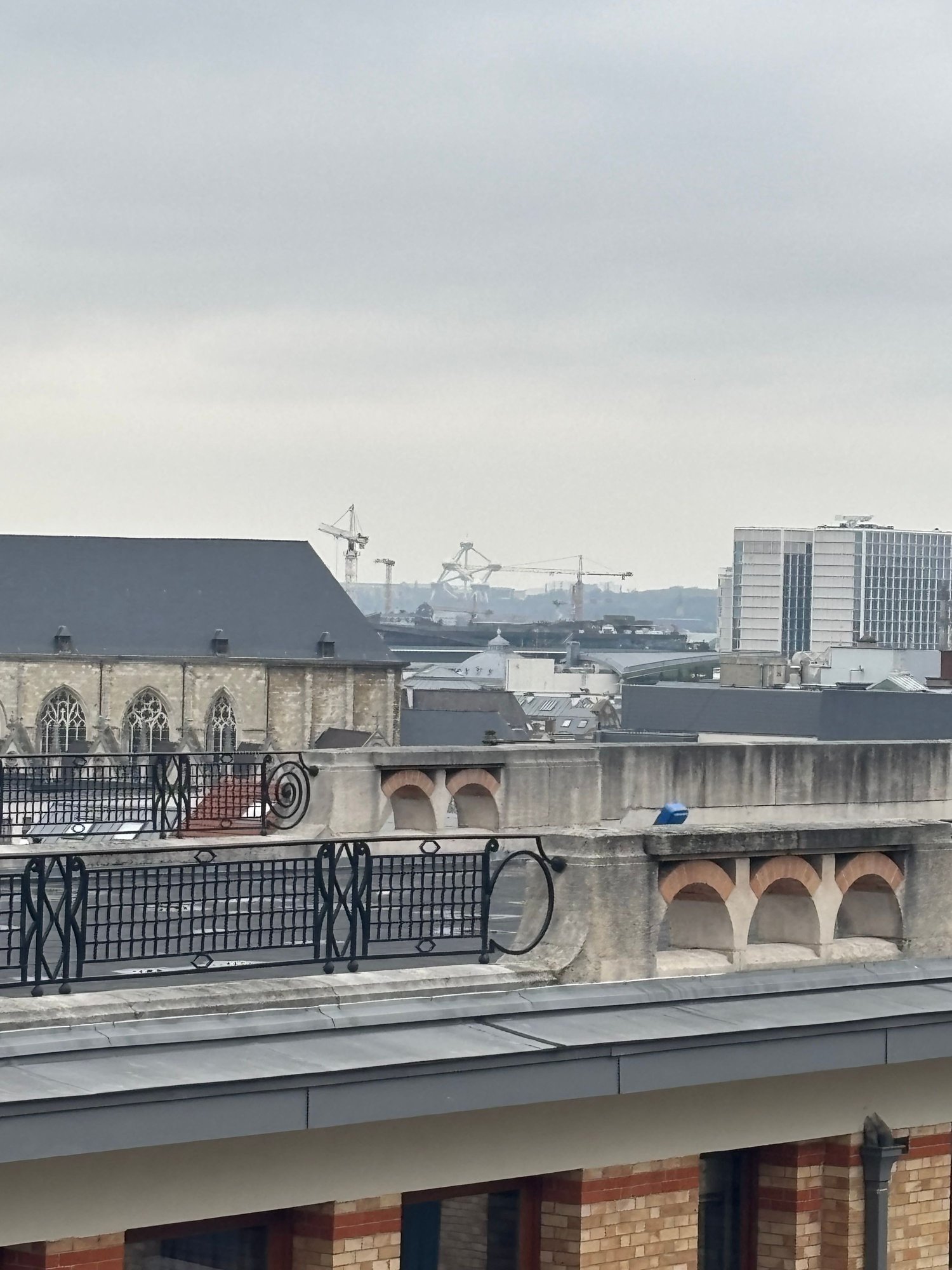 View of the Atomium from Place Poelaert.