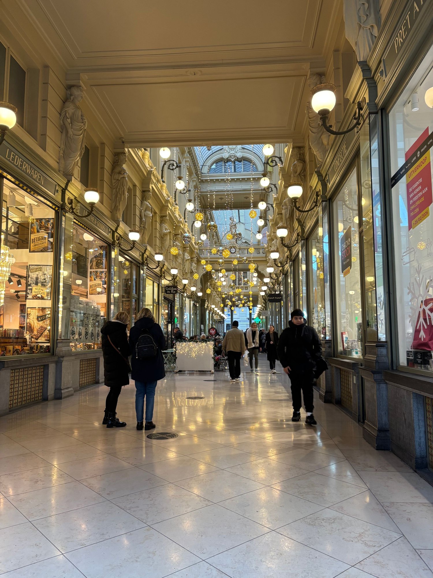 Passage du Nord in festive dress.