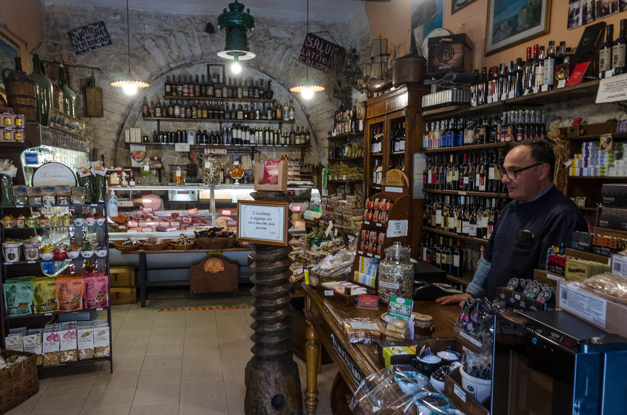 The Lorenzo deli that Ginevra favors. As self-caterers, we went several times. Ottimo sandwiches! Franco and I shared an admiration for the Brit classic rock trio ELP. One time, he played their timeless hit Lucky Man as we entered. That thoughtfulness brought tears to my eyes. Same thing had once happened when Rick Steves favored French taxi driver Phillipe had The Lamb by Genesis already playing as Mrs Z and I hopped into his vehicle on the second morn of back-to-back rural tours.