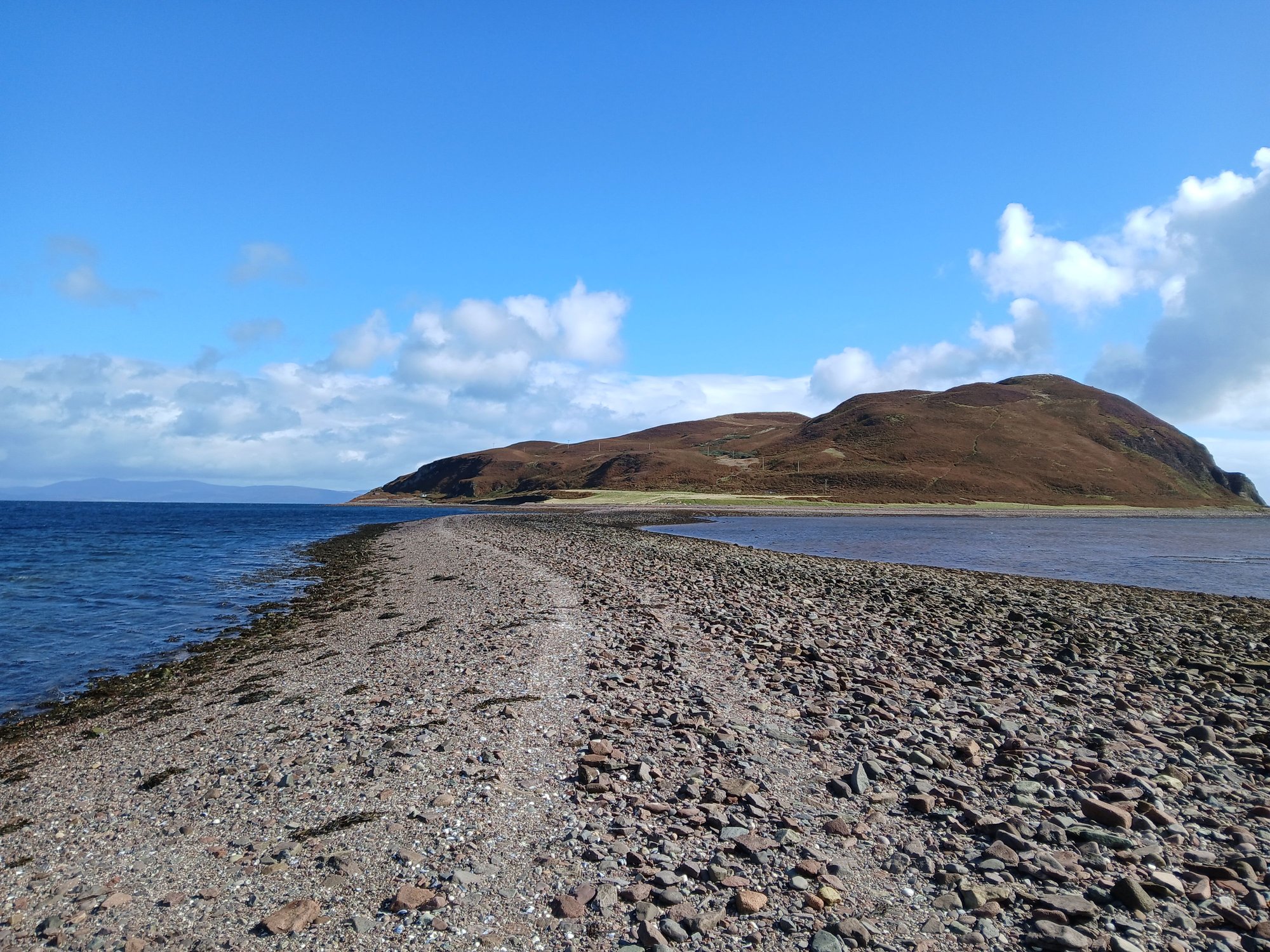 Walking to the Davaar island on the causeway