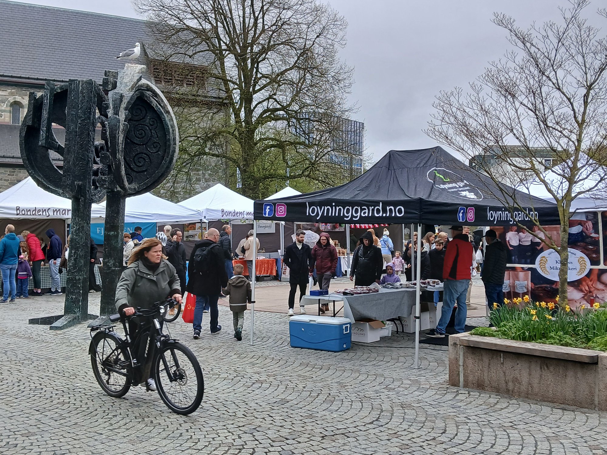 A street market had taken over Stavanger Cathedral Square (Domkirkeplassen)