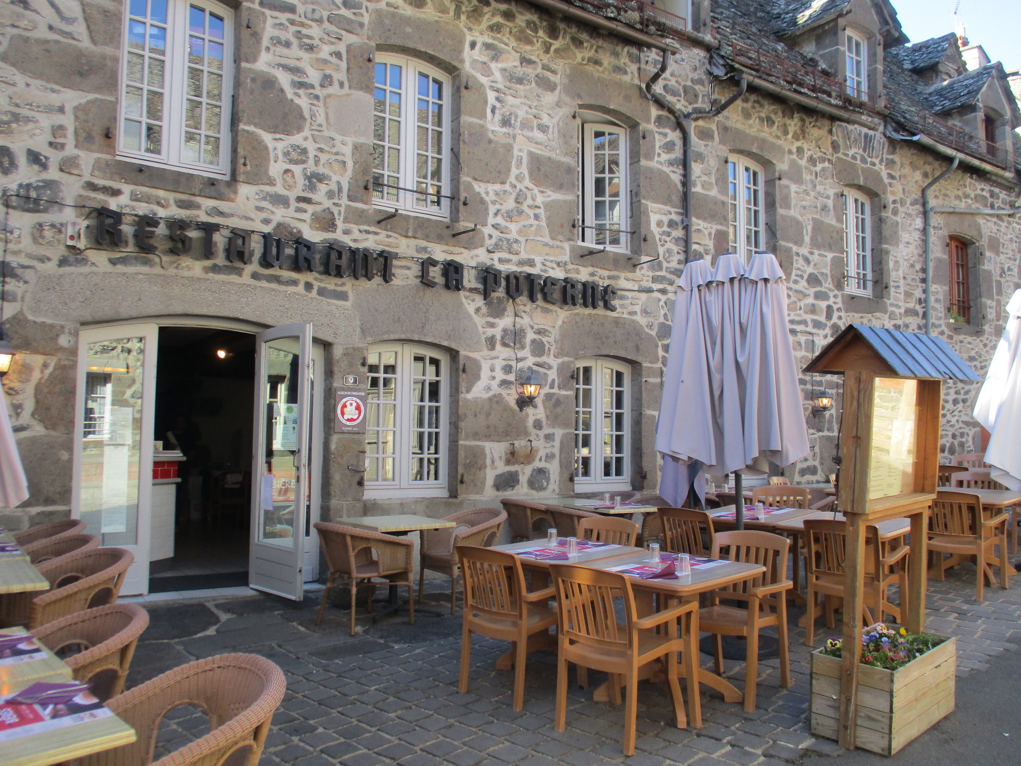 LA CANTINE, Orléans - 25 rue de la Poterne - Menu, Prix & Restaurant Avis -  Tripadvisor