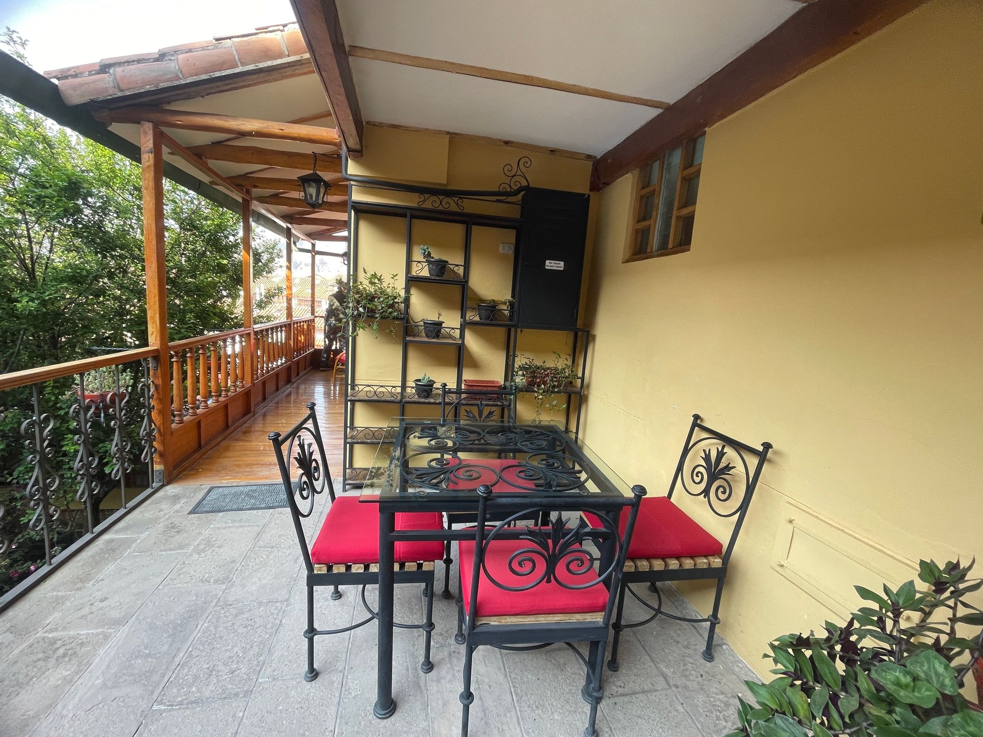 Sitting areas along the corridor 