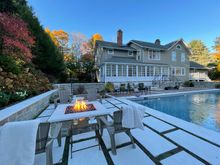 Perfect evening. I’m savoring every minute. 