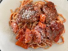 Beef tongue with tomato sauce 