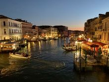 Sunrise from the Rialto bridge