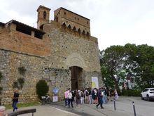 I parked at Parcheggio 2, just outside the south gate (Porta San Giovanni)