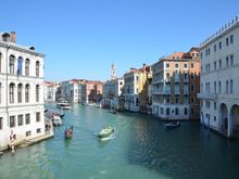 View from Rialto bridge in northern direction